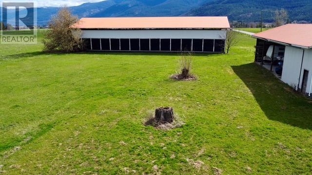  2110 Pleasant Valley Road, Spallumcheen
