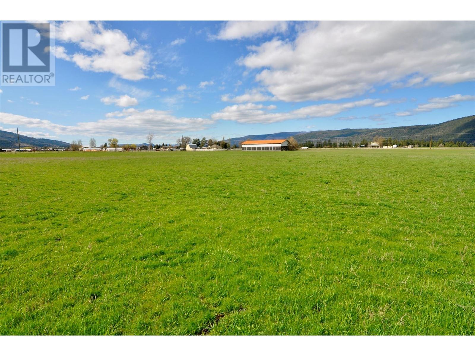  2110 Pleasant Valley Road, Spallumcheen