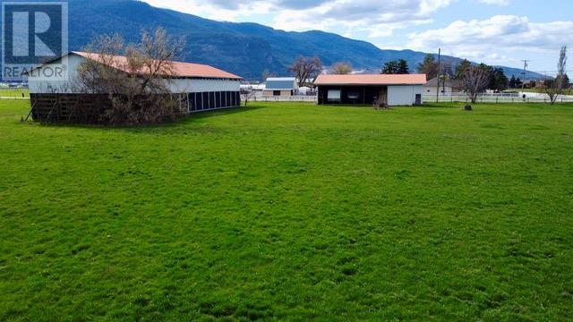  2110 Pleasant Valley Road, Spallumcheen