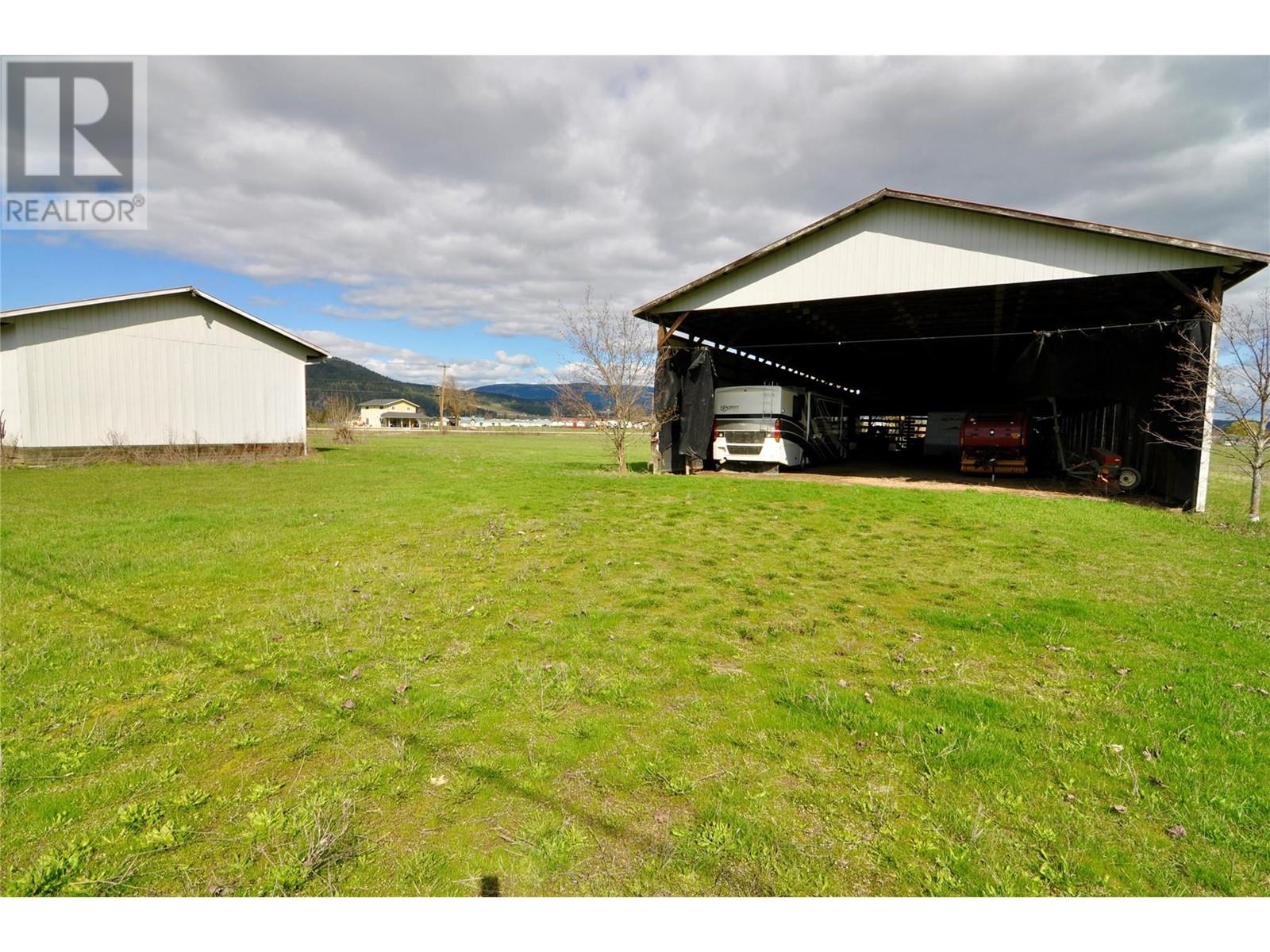 2110 Pleasant Valley Road, Spallumcheen