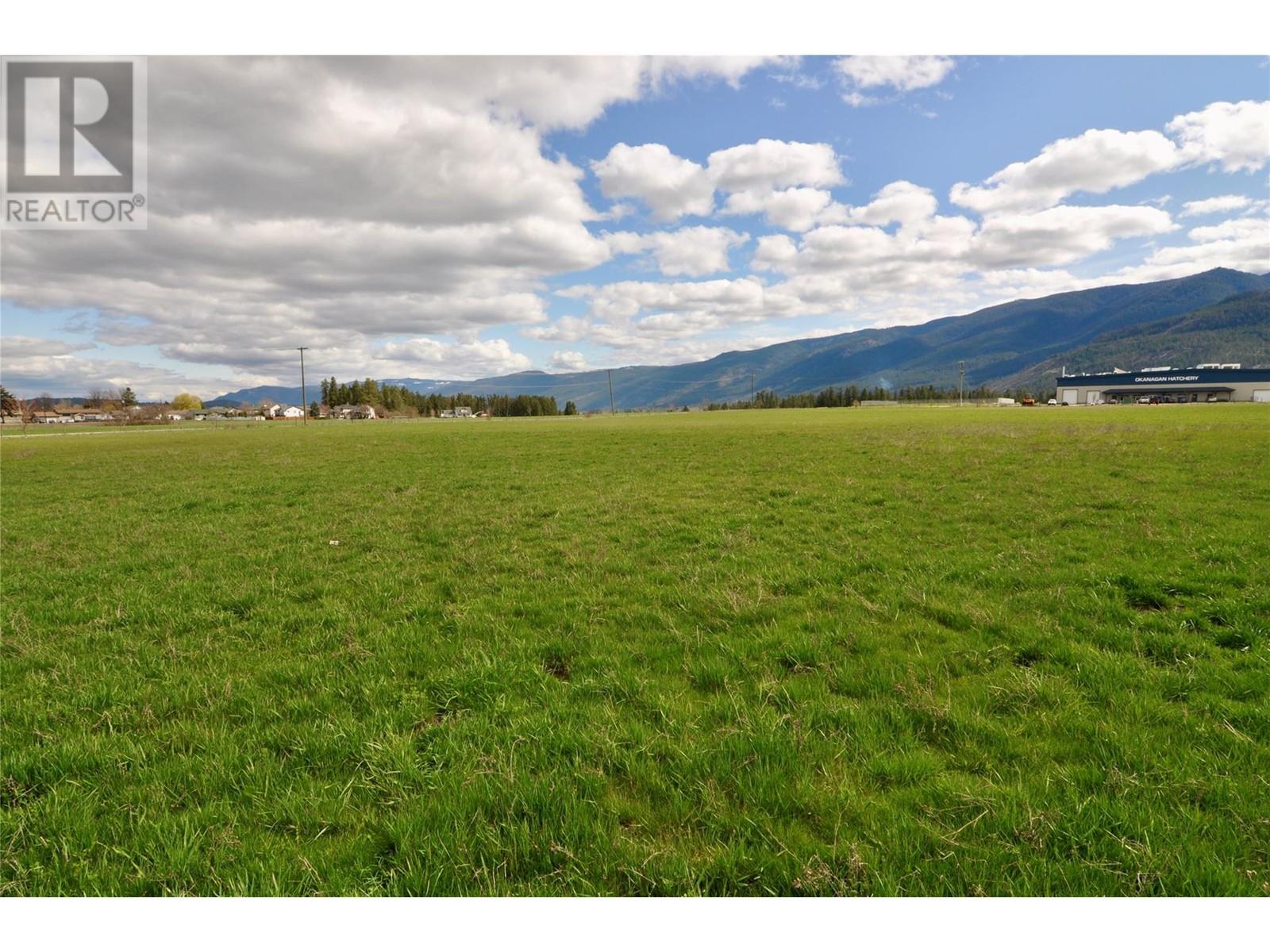  2110 Pleasant Valley Road, Spallumcheen