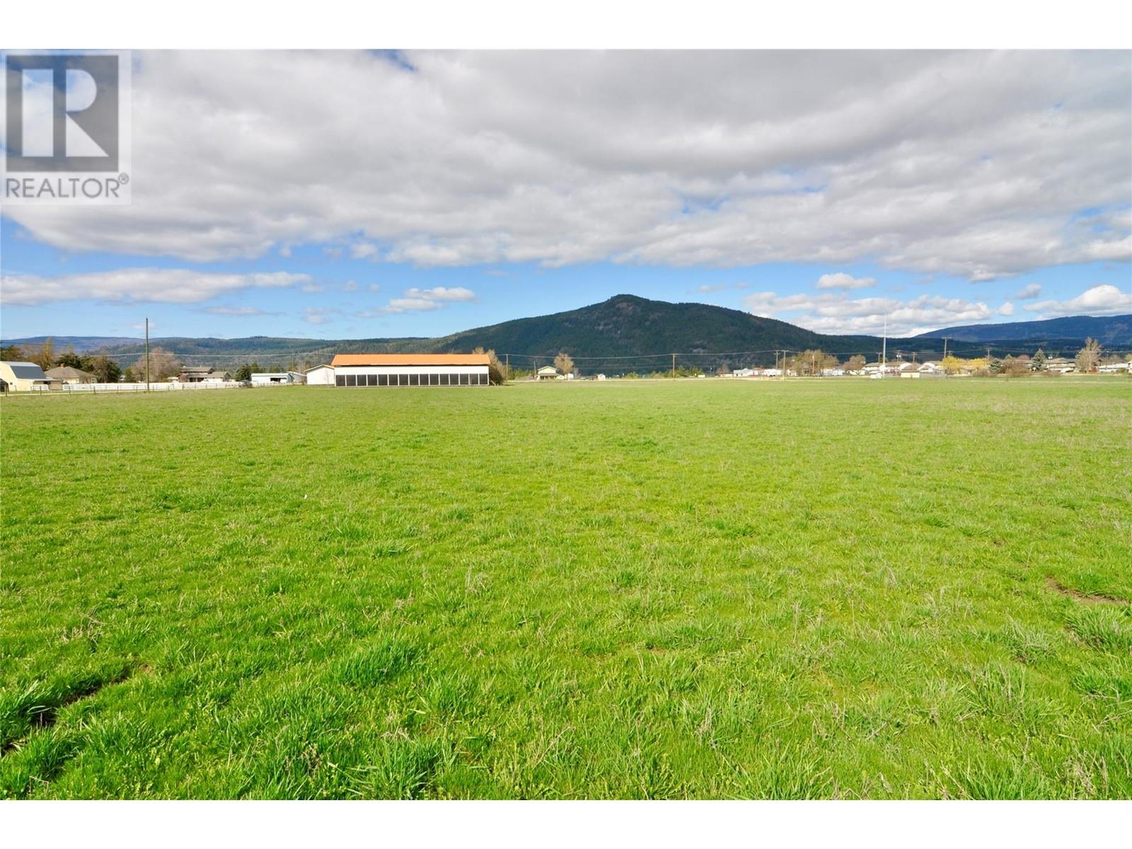  2110 Pleasant Valley Road, Spallumcheen