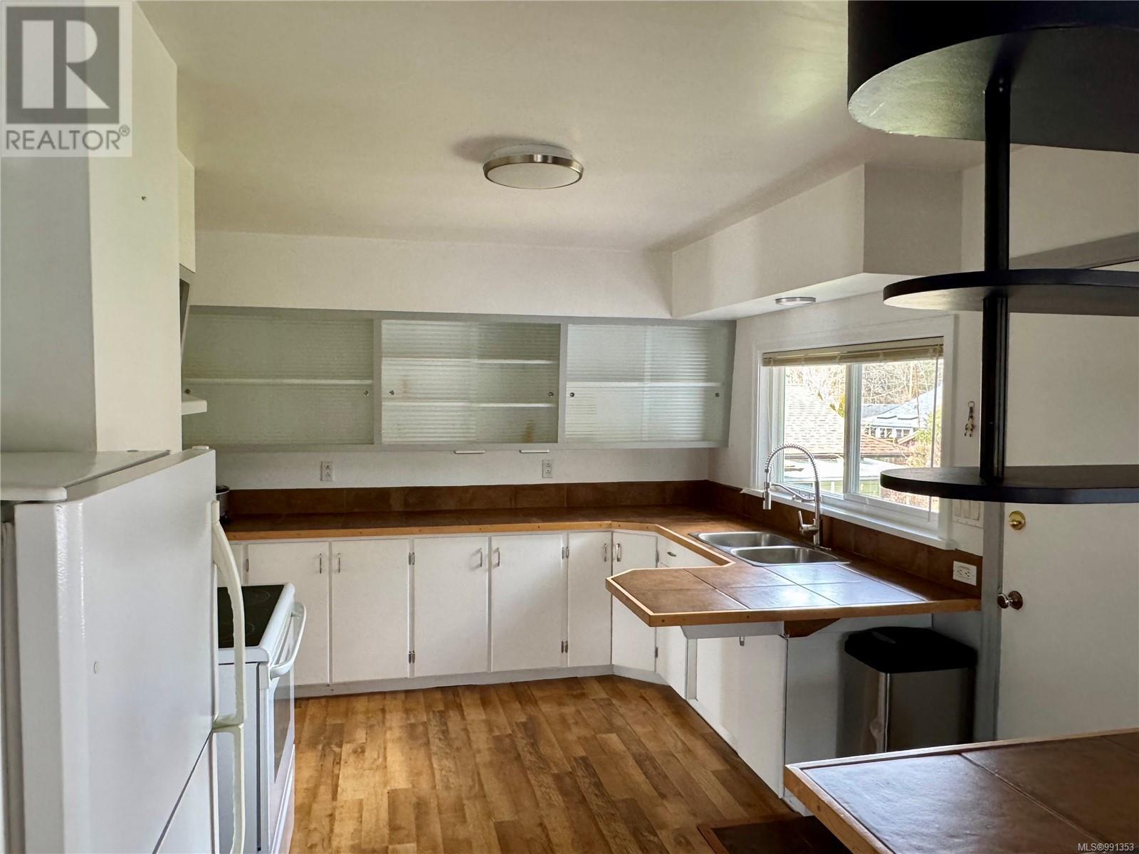 4327 Craig Rd, Port Alberni real estate listing 991353