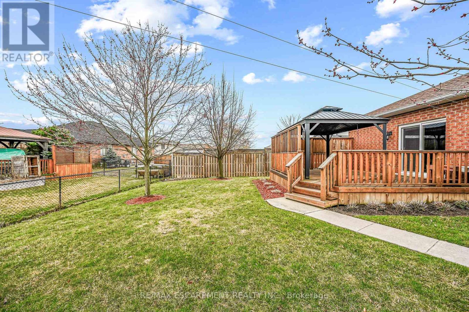 Photo 39 of 20 Oak Crescent, Haldimand ON