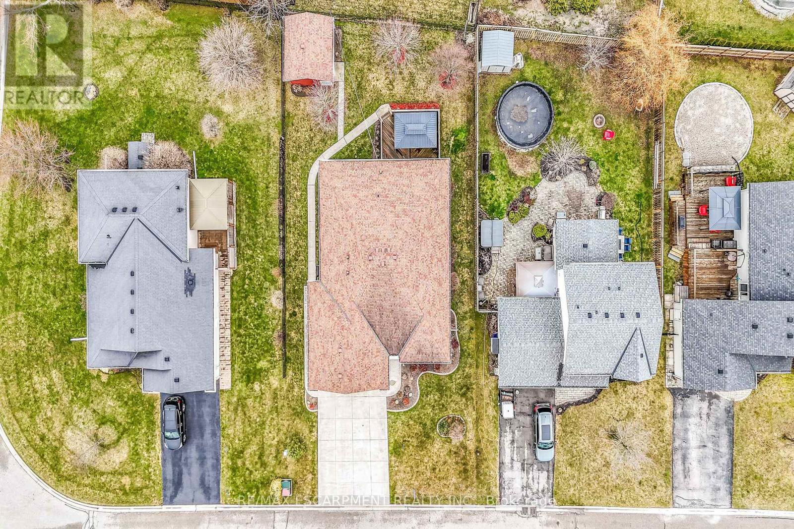 Photo 48 of 20 Oak Crescent, Haldimand ON