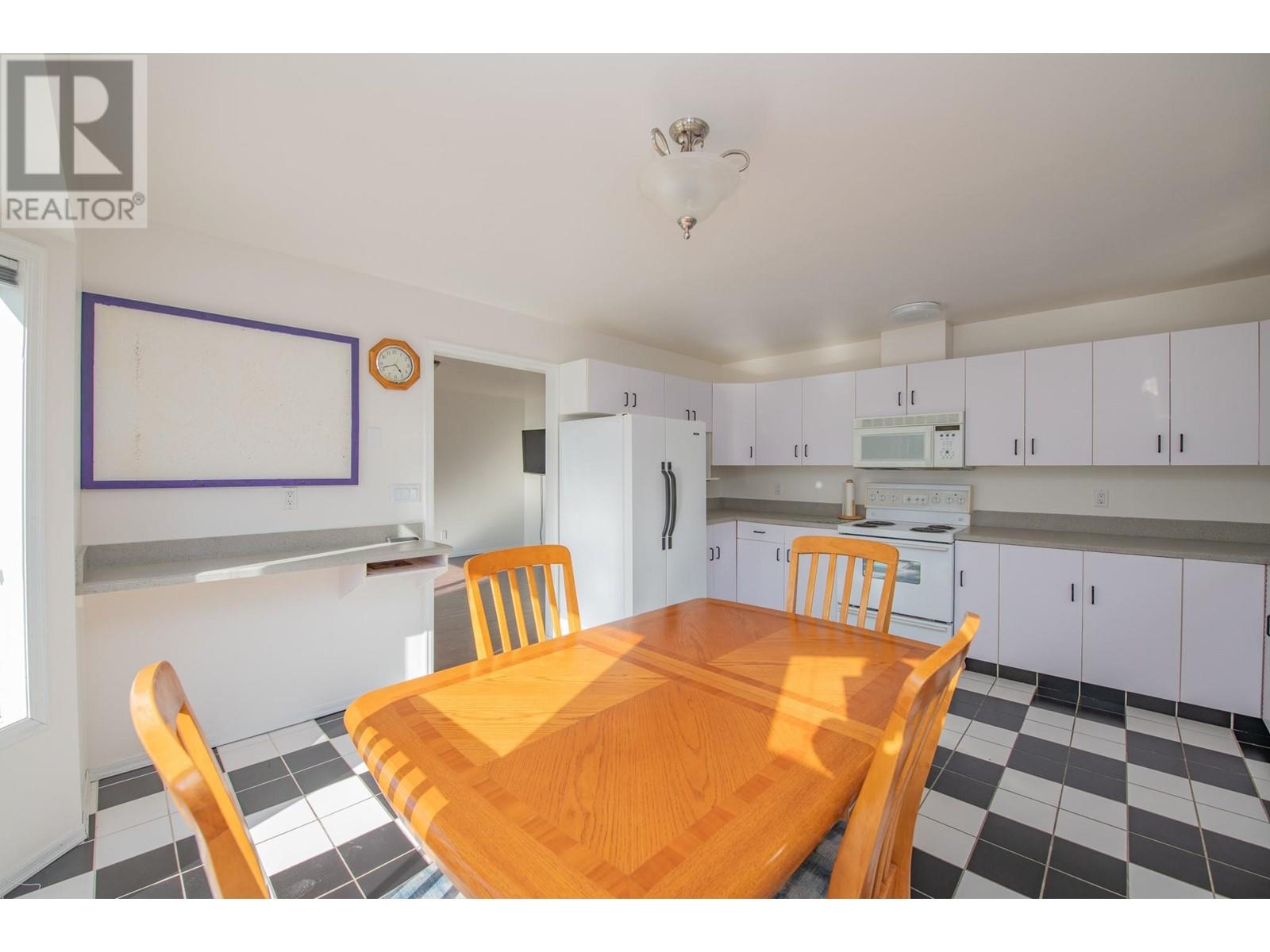 Photo 8 of 409 A Browne Road, Vernon BC