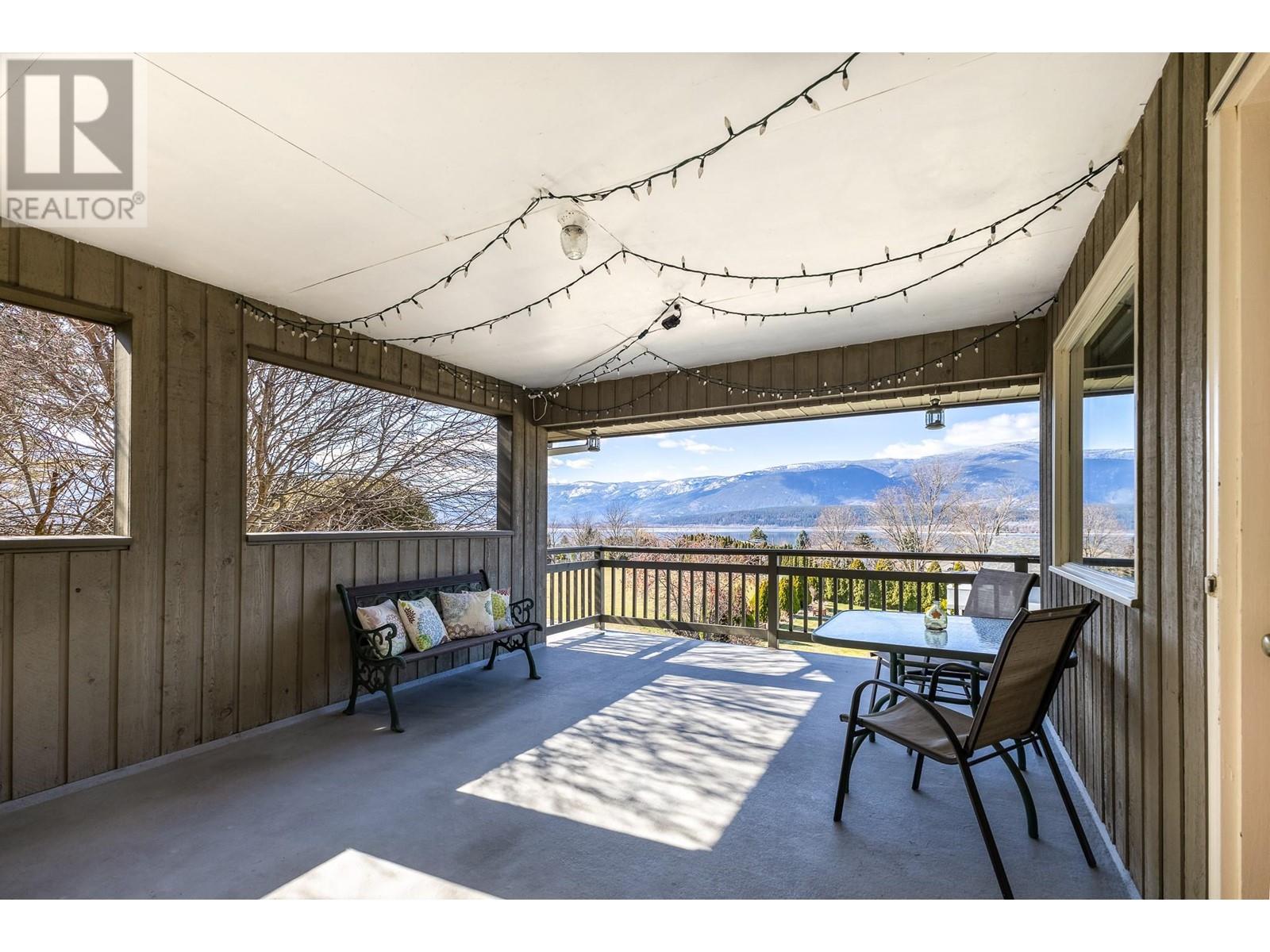  4750 14 Street Northeast, Salmon Arm