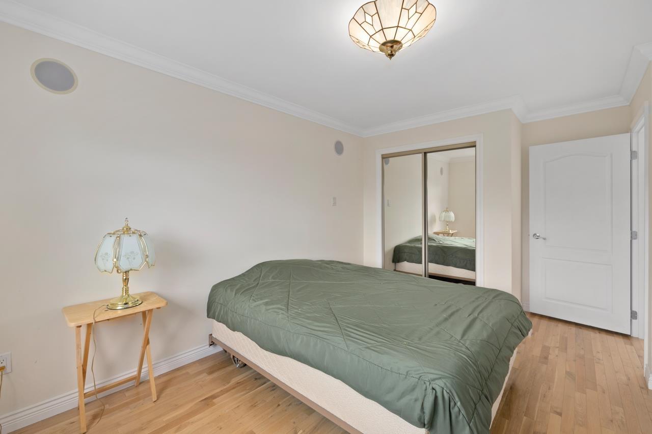 4 1040 PARKER STREET, White Rock real estate listing R2977265