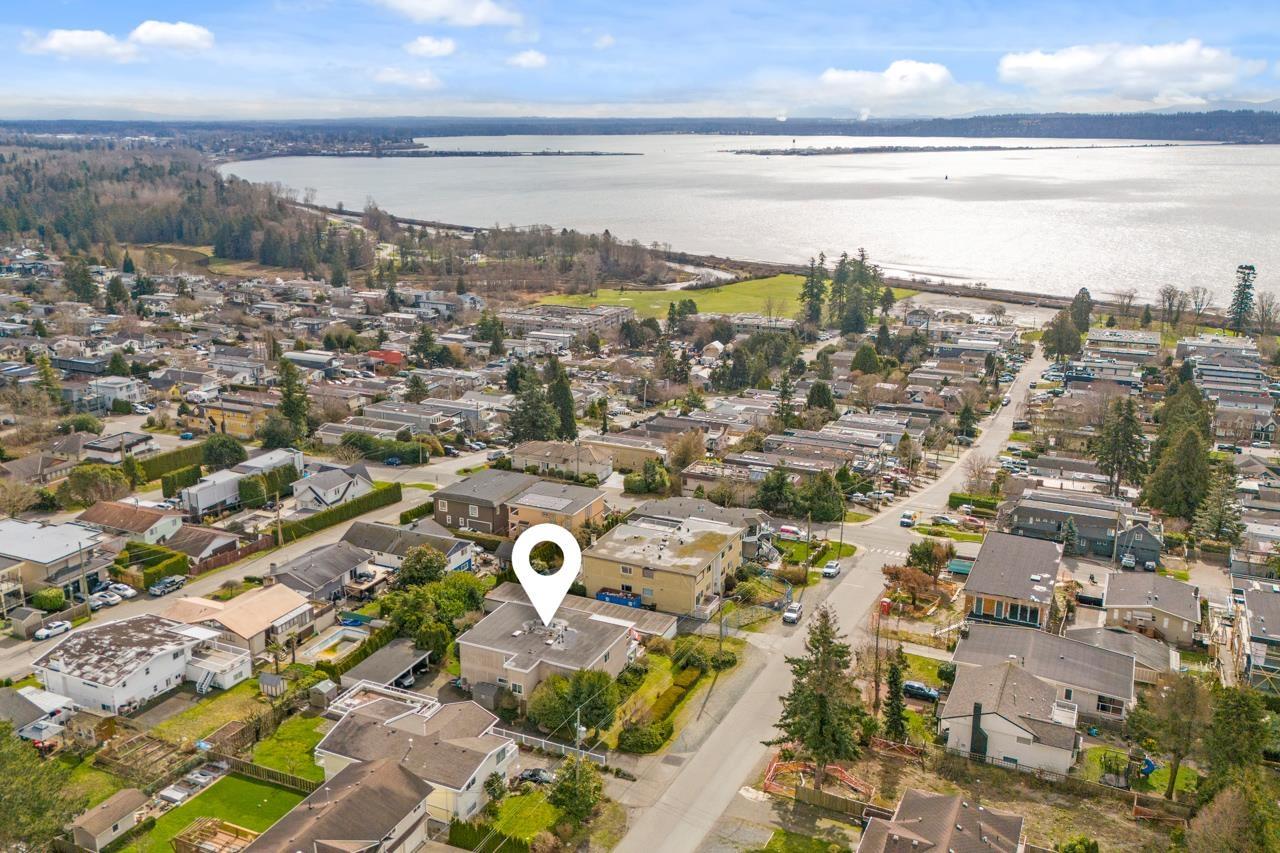 4 1040 PARKER STREET, White Rock real estate listing for sale