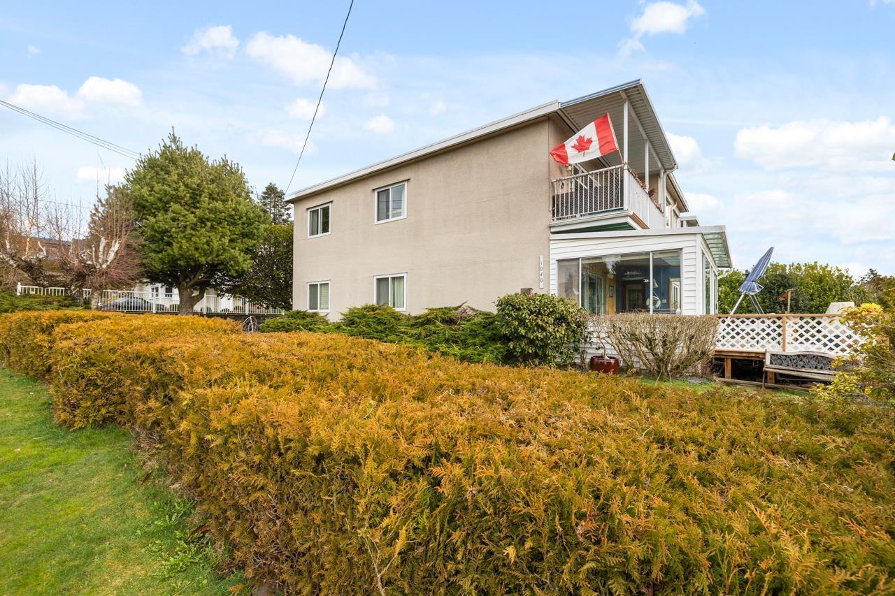 4 1040 PARKER STREET, White Rock real estate listing R2977265