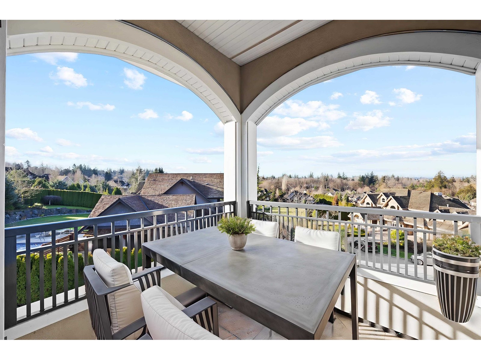 16166 30B AVENUE, Surrey