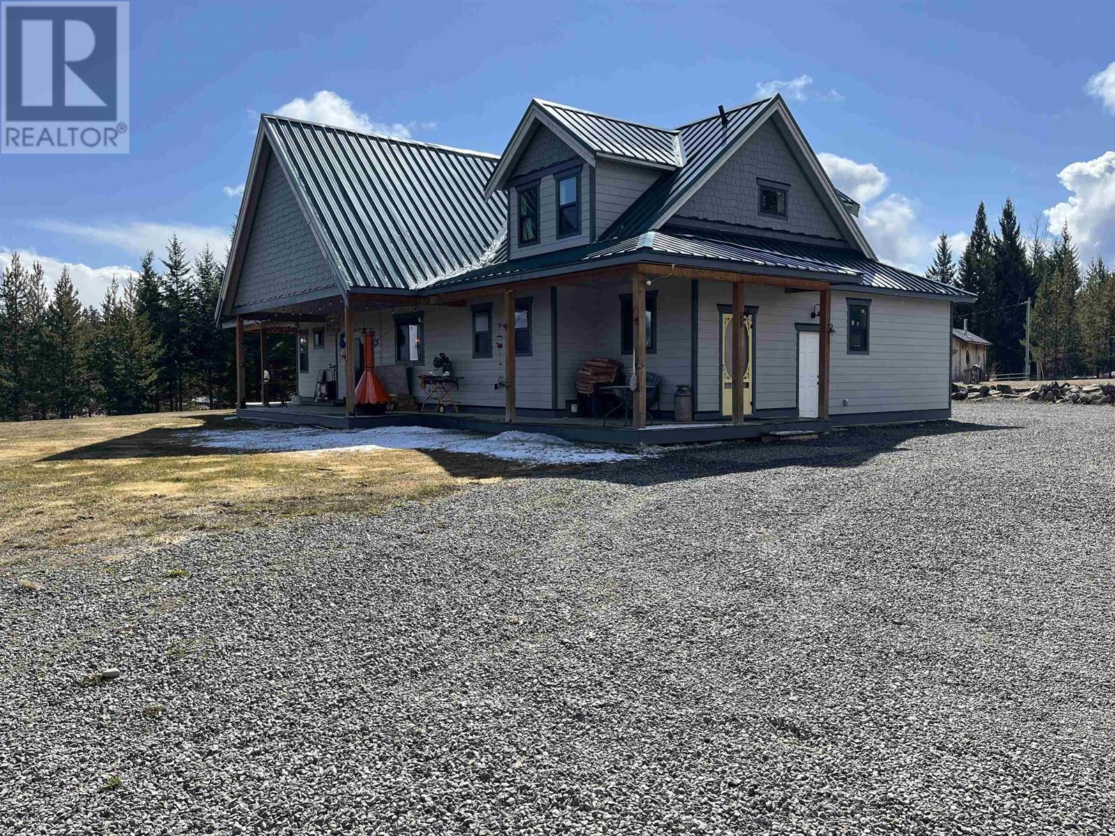 6518 FOOTHILLS ROAD, 100 Mile House