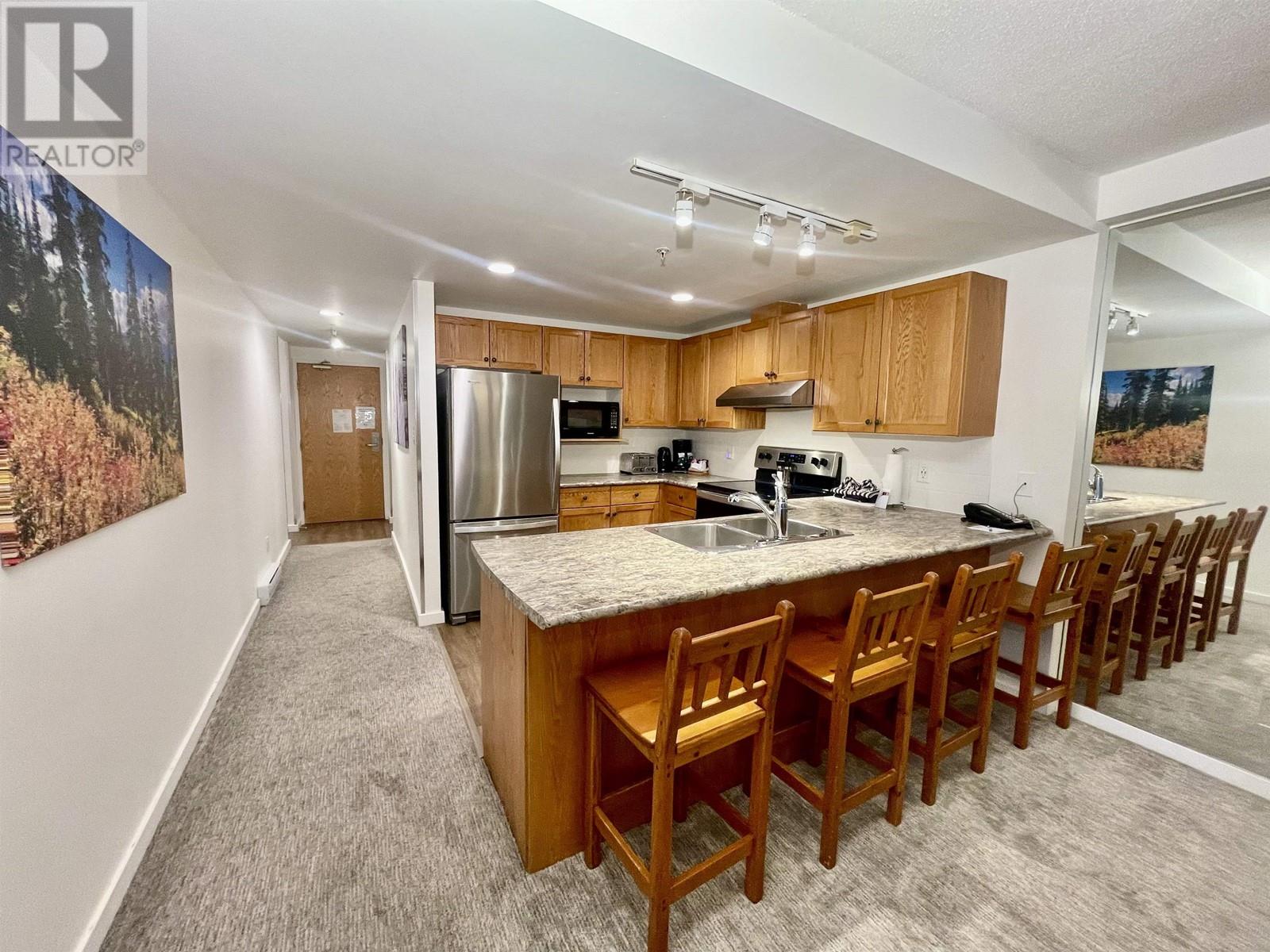 611 WK7-4910 SPEARHEAD PLACE, Whistler