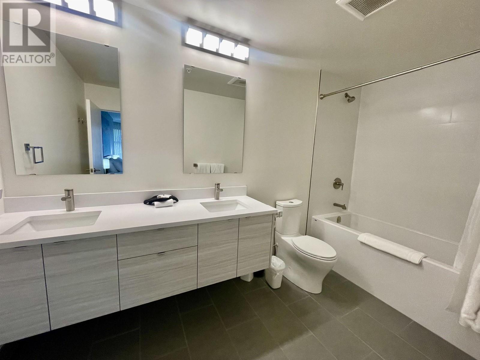611 WK7-4910 SPEARHEAD PLACE, Whistler