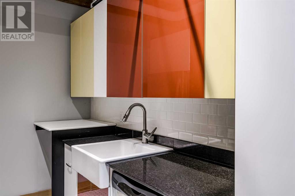 Single Family House Loft for Sale in    Avenue SW Beltline Calgary 