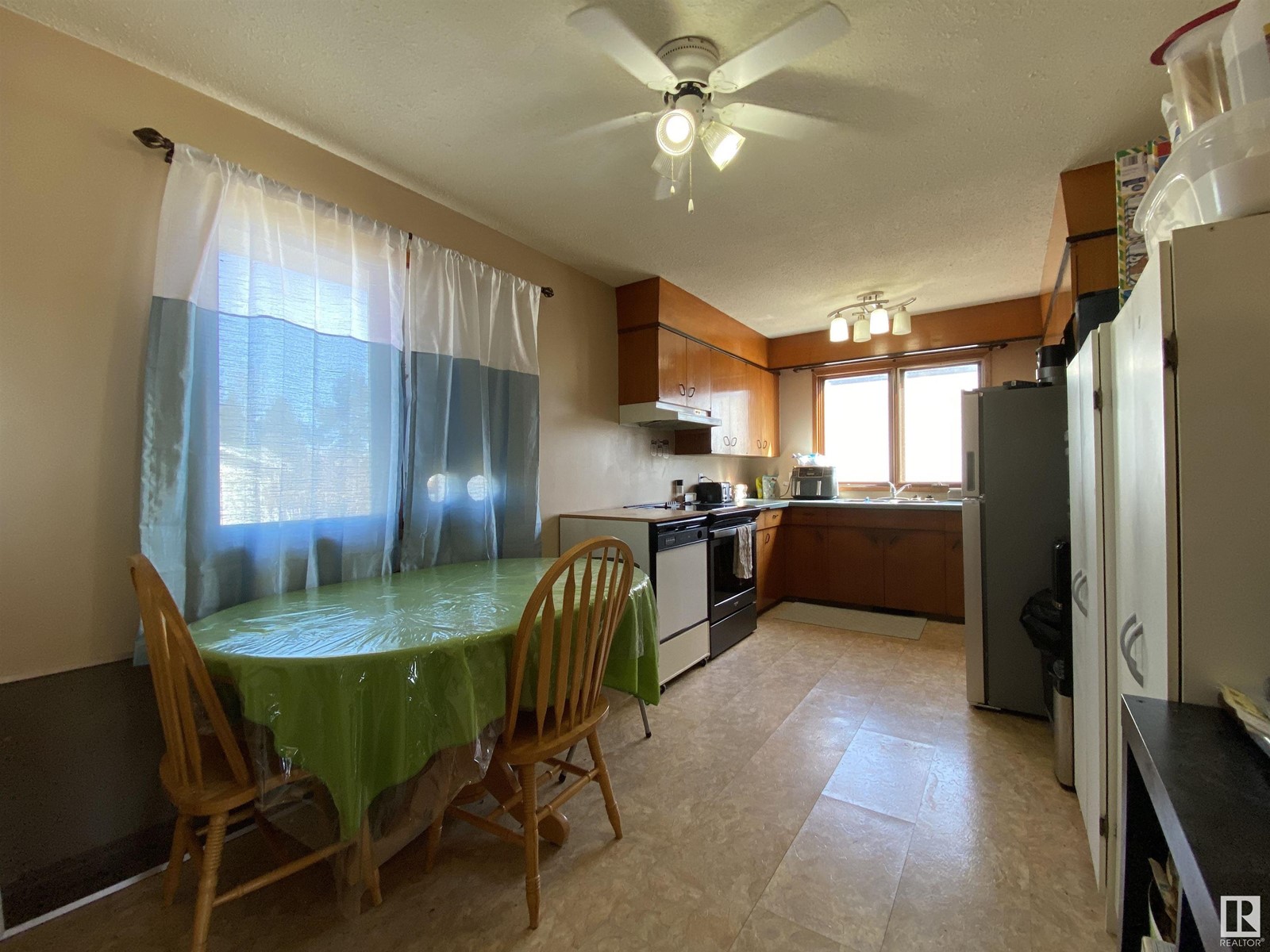 Photo 7 of 5010 40 Av, Wetaskiwin AB