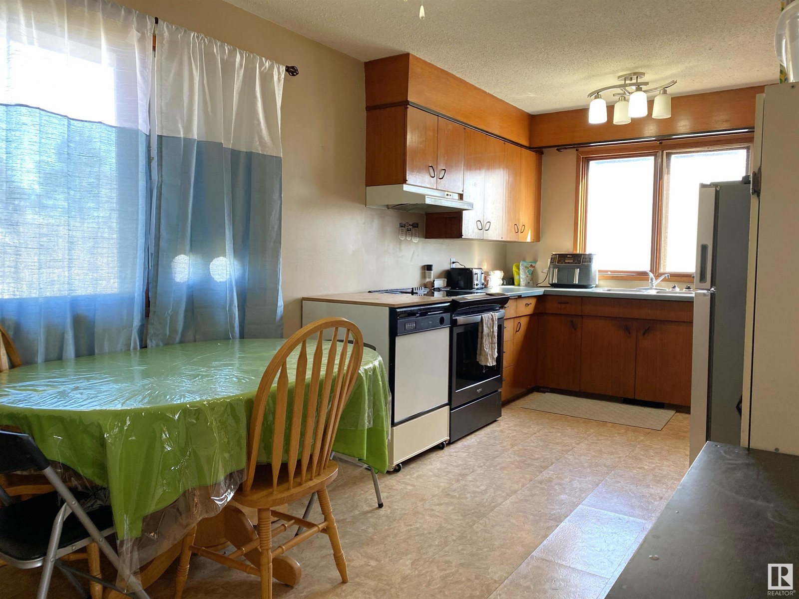 Photo 29 of 5010 40 Av, Wetaskiwin AB