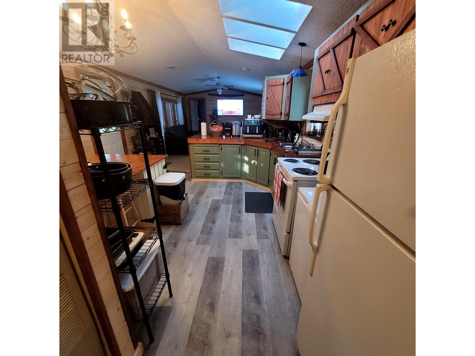 4548 N CARIBOO 97 HIGHWAY, Williams Lake
