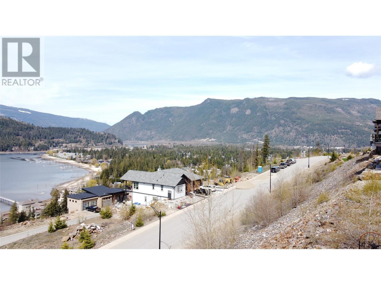  218 Sunset Drive, Sicamous