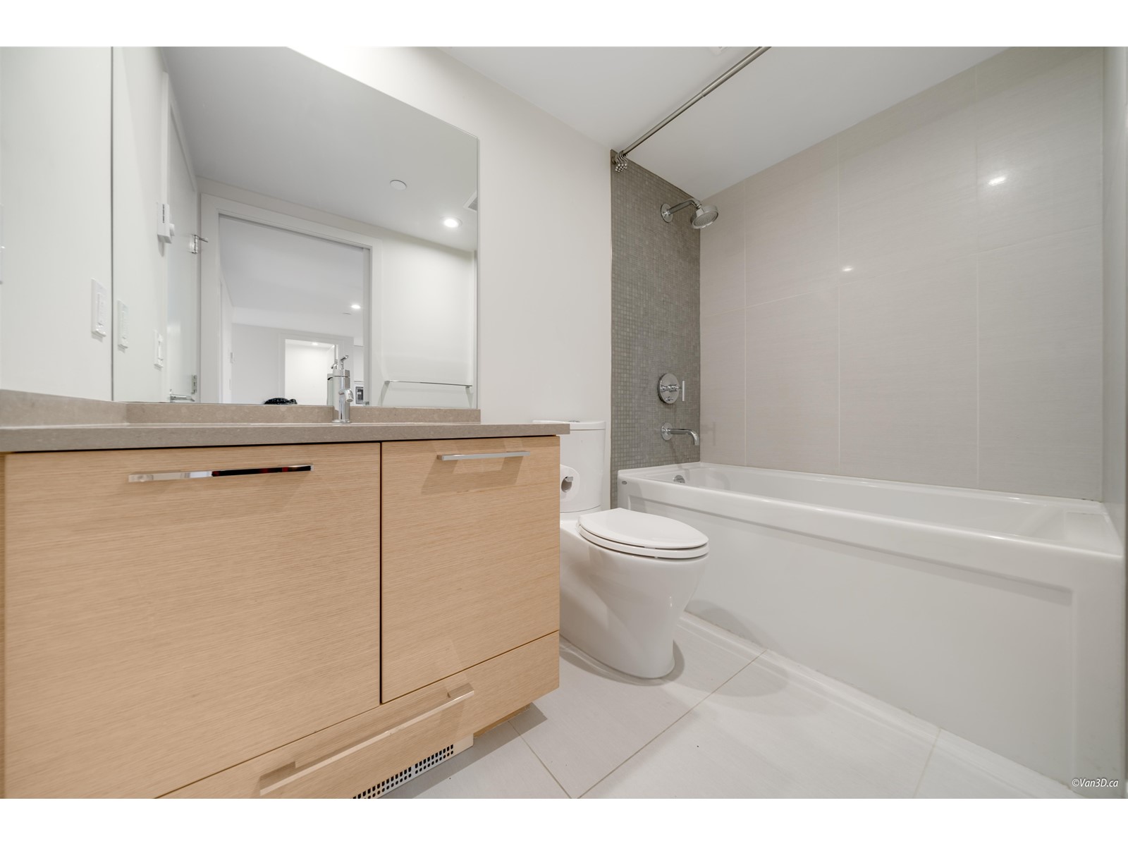 301 1150 OXFORD STREET, White Rock real estate listing R2984253