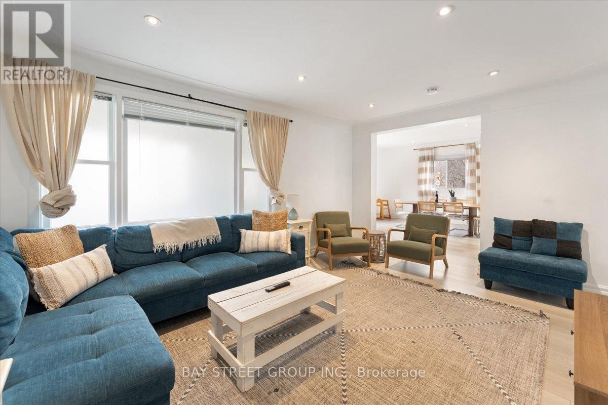 Photo 20 of 1019 Beach Boulevard, Hamilton ON