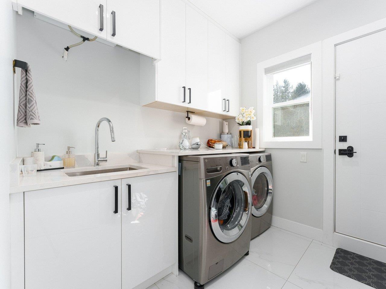 Photo 17 of 14477 101 Avenue, Surrey BC