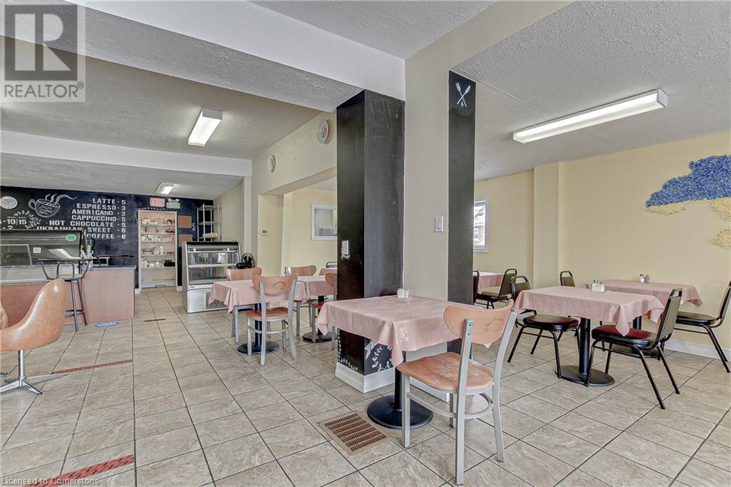 Photo 21 of 18 Elgin Street, Brantford ON