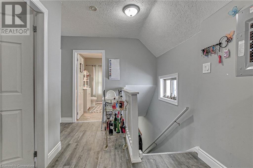 Photo 10 of 18 Elgin Street, Brantford ON