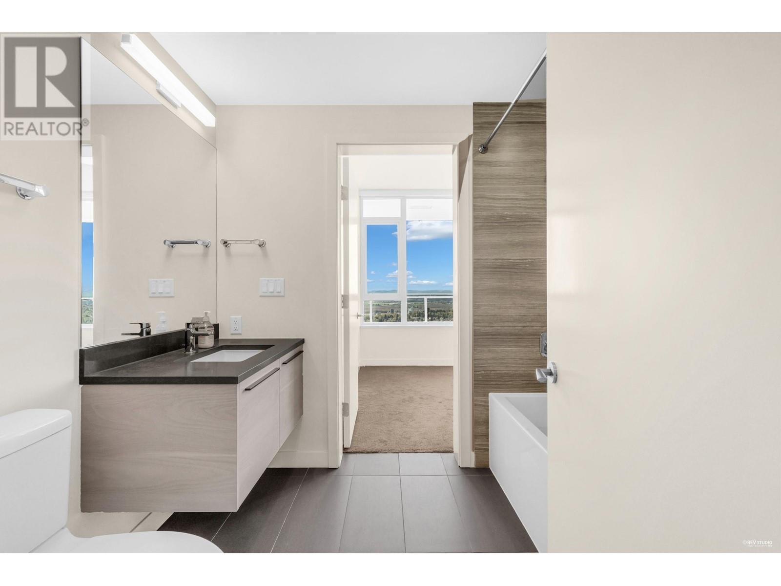 Photo 18 of 3605 6383 Mckay Avenue, Burnaby BC