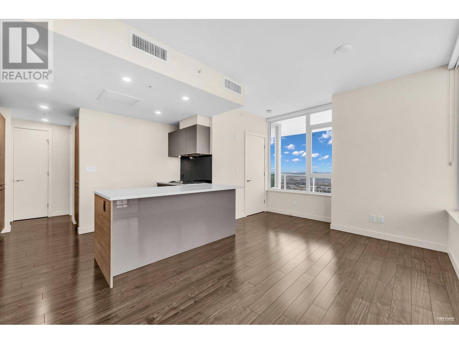 Photo 6 of 3605 6383 Mckay Avenue, Burnaby BC