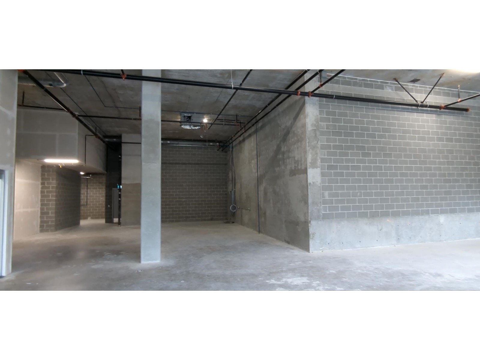 Retail in Surrey - Image 4