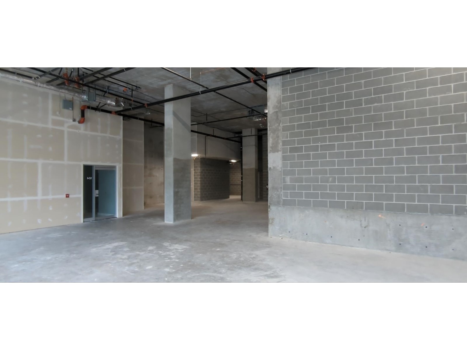 Retail in Surrey - Image 7