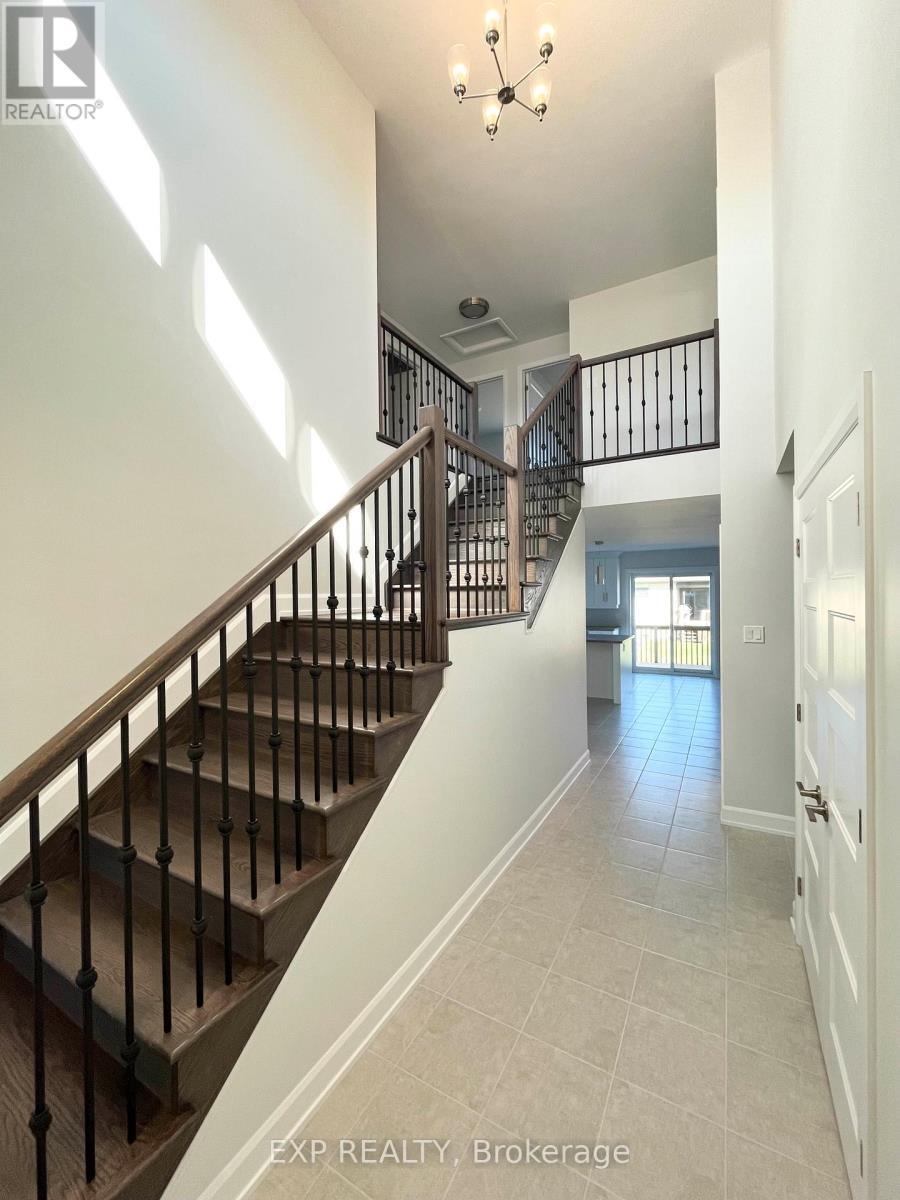 Main foyer - photos of a similar model