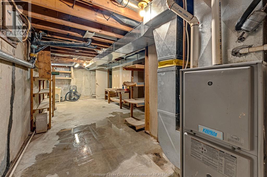 Photo 10 of 3425 County Rd 42, Windsor ON