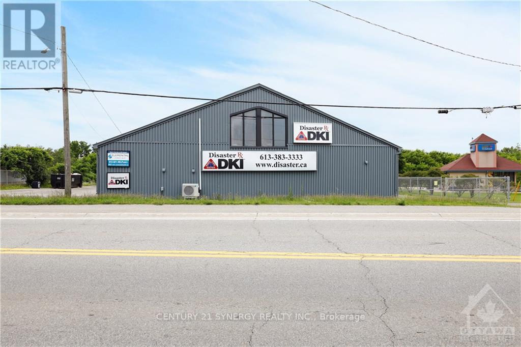 Photo 1 of 42 Union Street, Smiths Falls ON