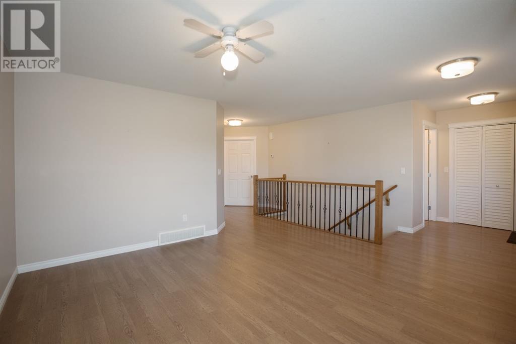 6440 Elmwood Way, Innisfail