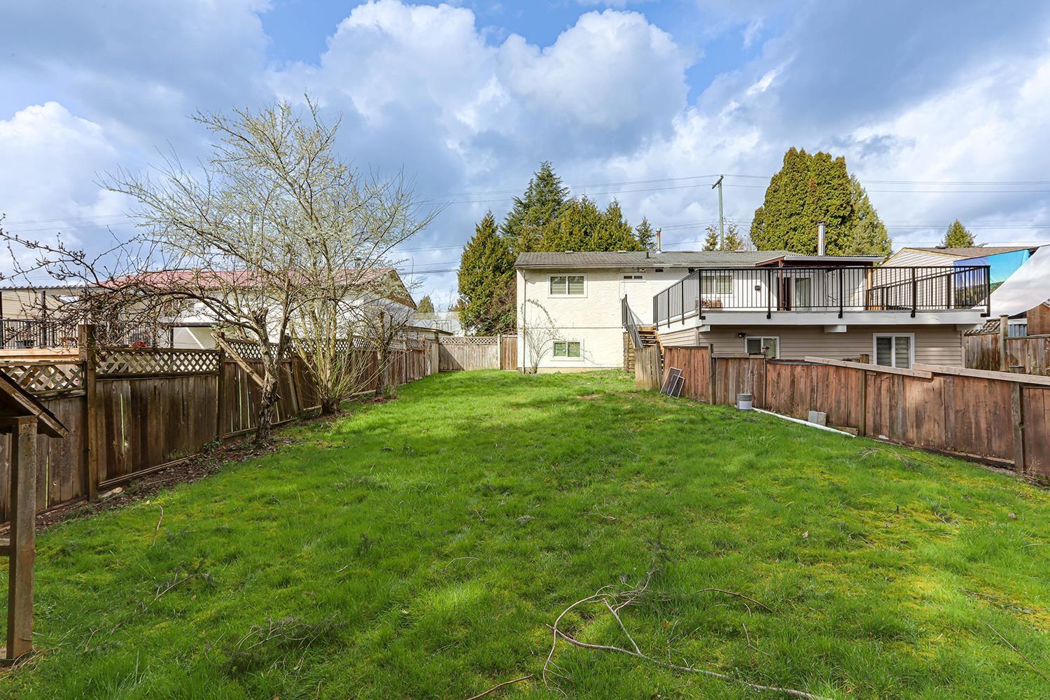 Photo 38 of 14888 88 Avenue, Surrey BC