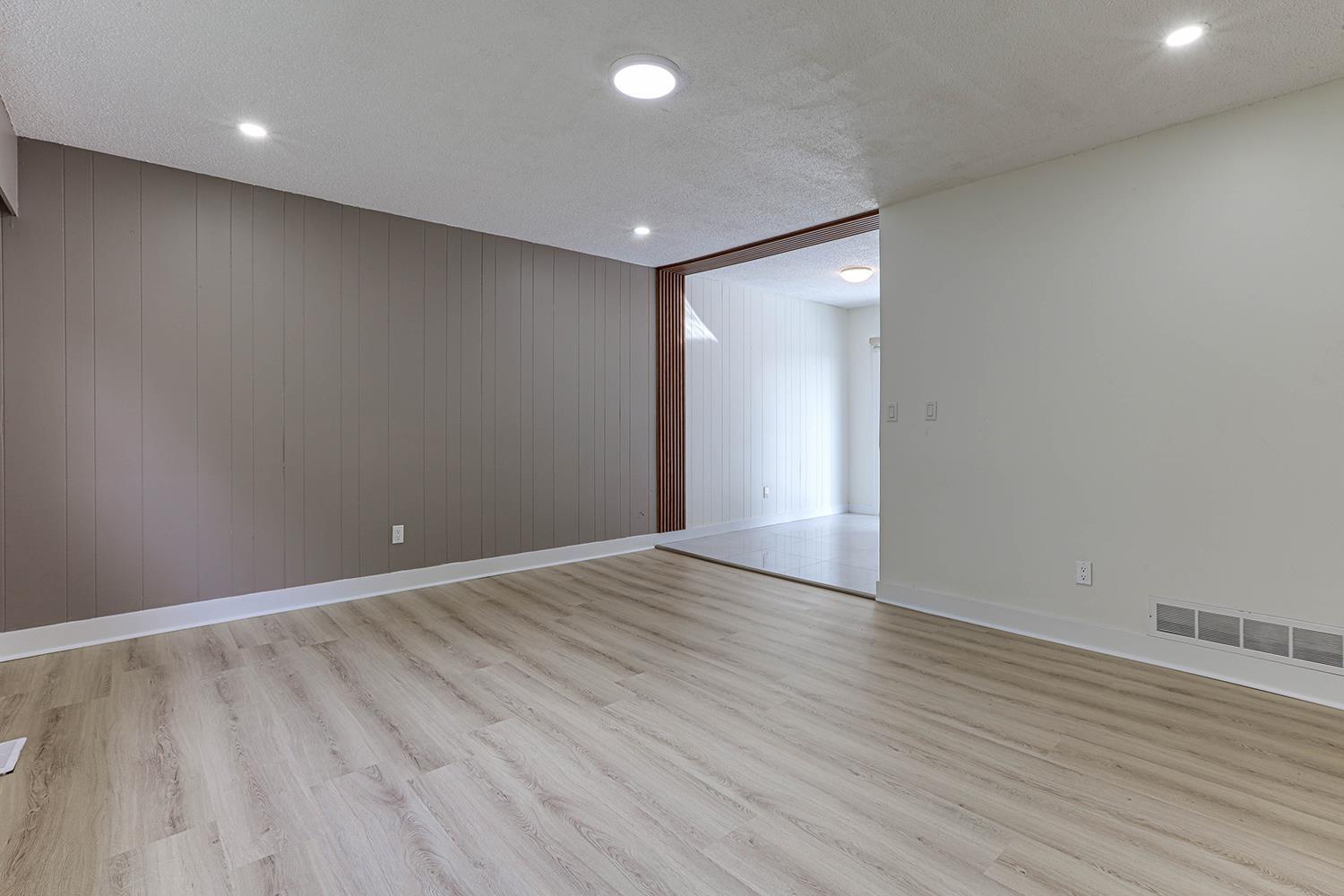Photo 7 of 14888 88 Avenue, Surrey BC