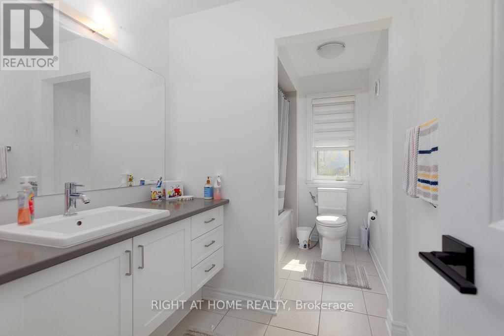 Photo 19 of 4511 Kelly Farm Drive, Ottawa ON