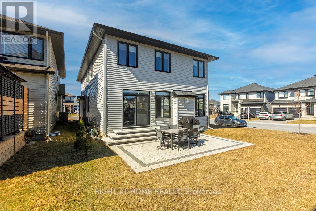 Photo 32 of 4511 Kelly Farm Drive, Ottawa ON