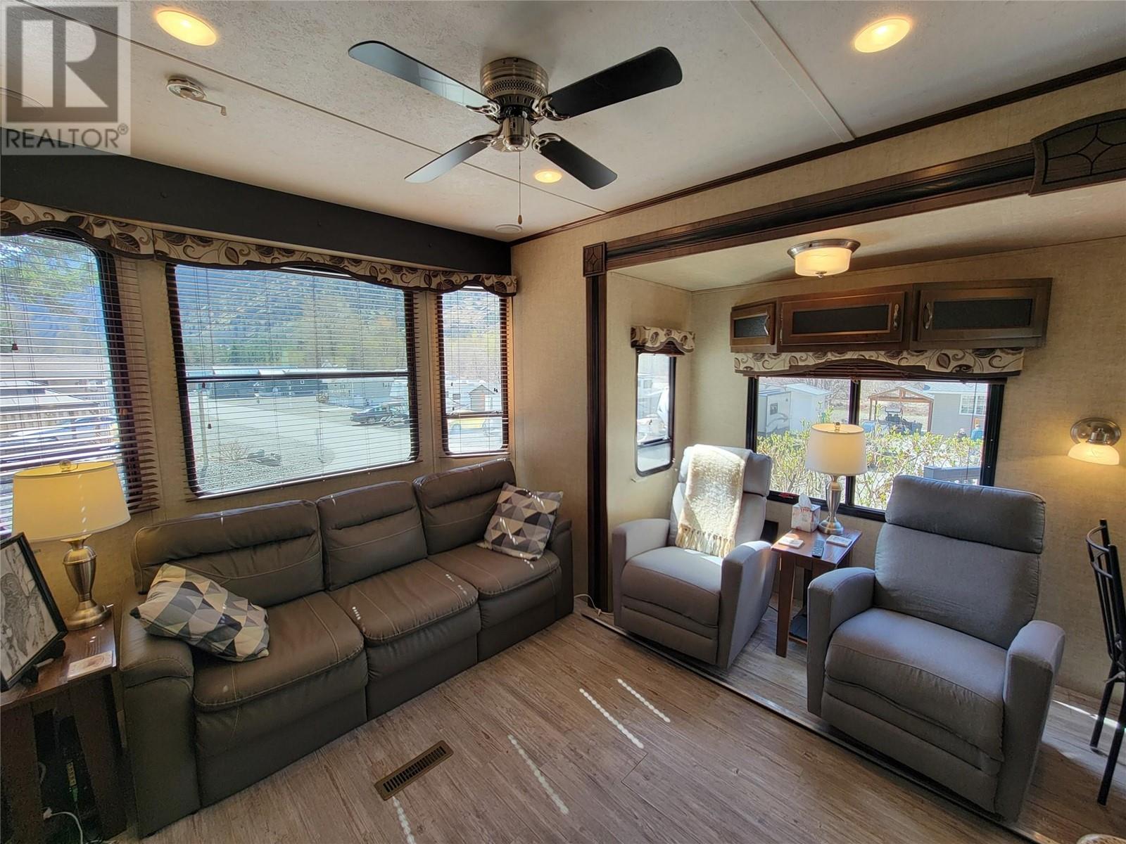 Photo 10 of 4354 Highway 3 Unit 13, Keremeos BC