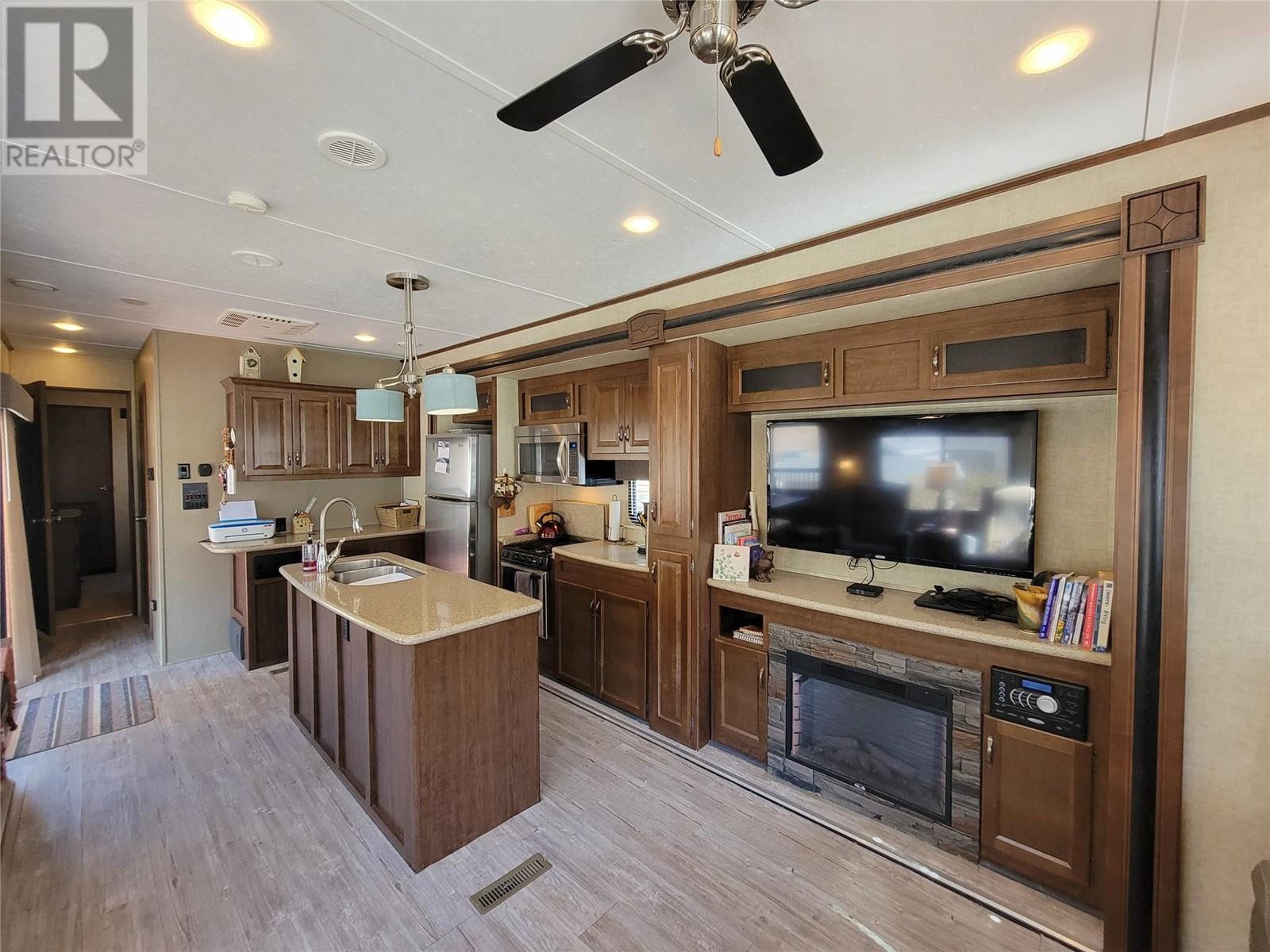 Photo 8 of 4354 Highway 3 Unit 13, Keremeos BC