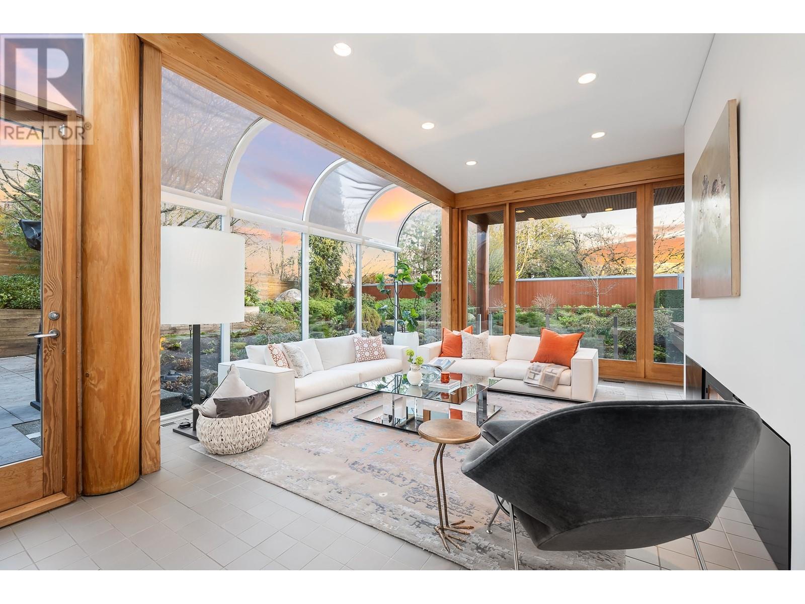 Photo 7 of 1299 W 57th Avenue, Vancouver BC
