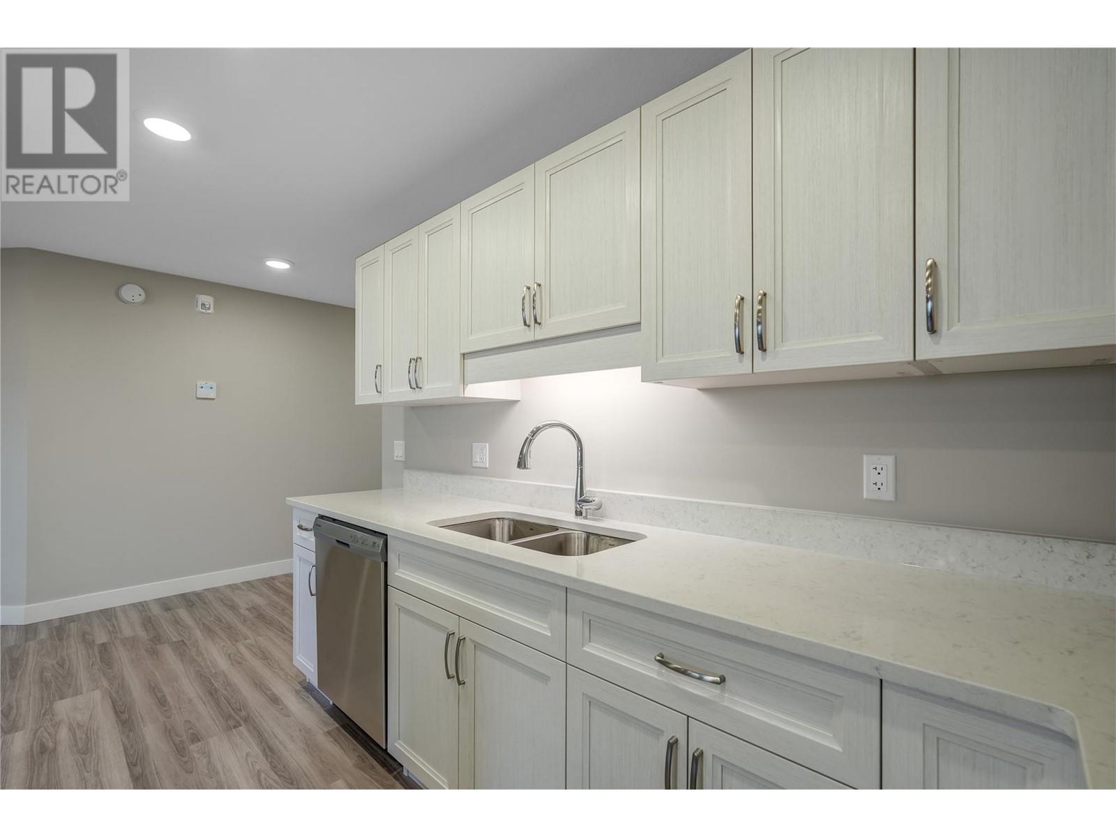 5640 51st Street Unit# 406, Osoyoos