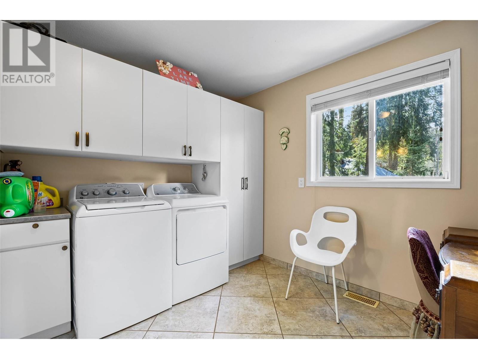 Photo 40 of 2504 Forest Drive, Blind Bay BC