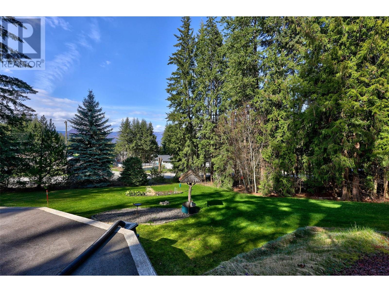 Photo 28 of 2504 Forest Drive, Blind Bay BC
