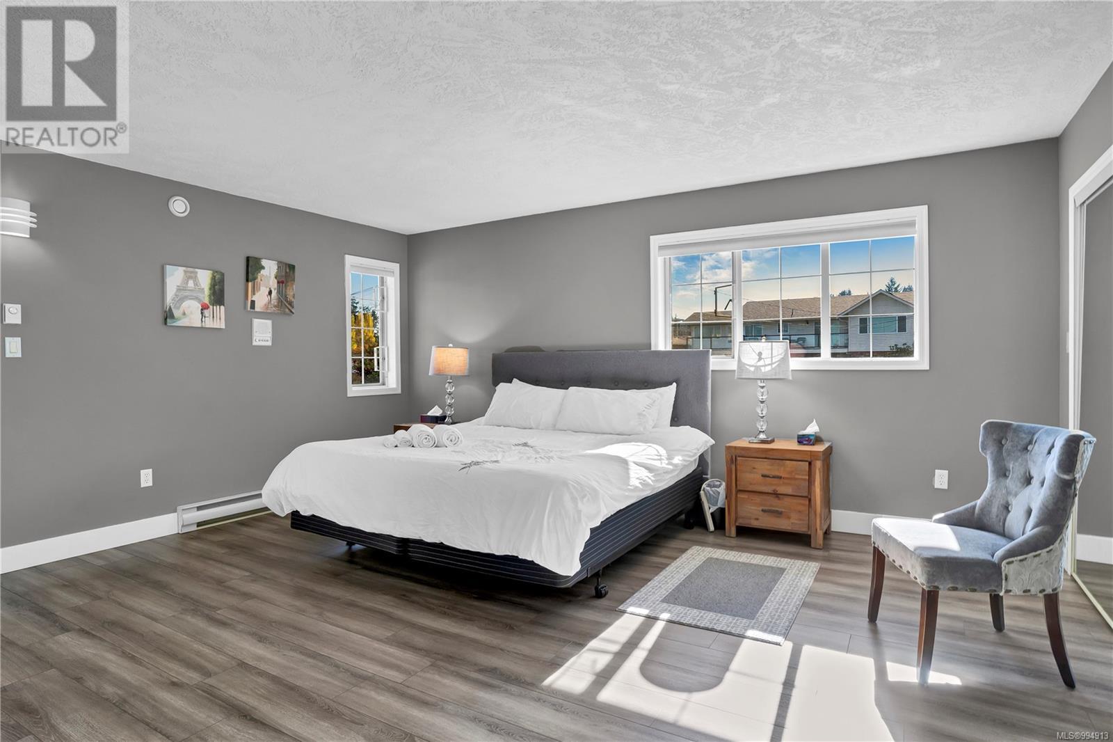 Photo 20 of 230 Portsmouth Dr, Colwood BC