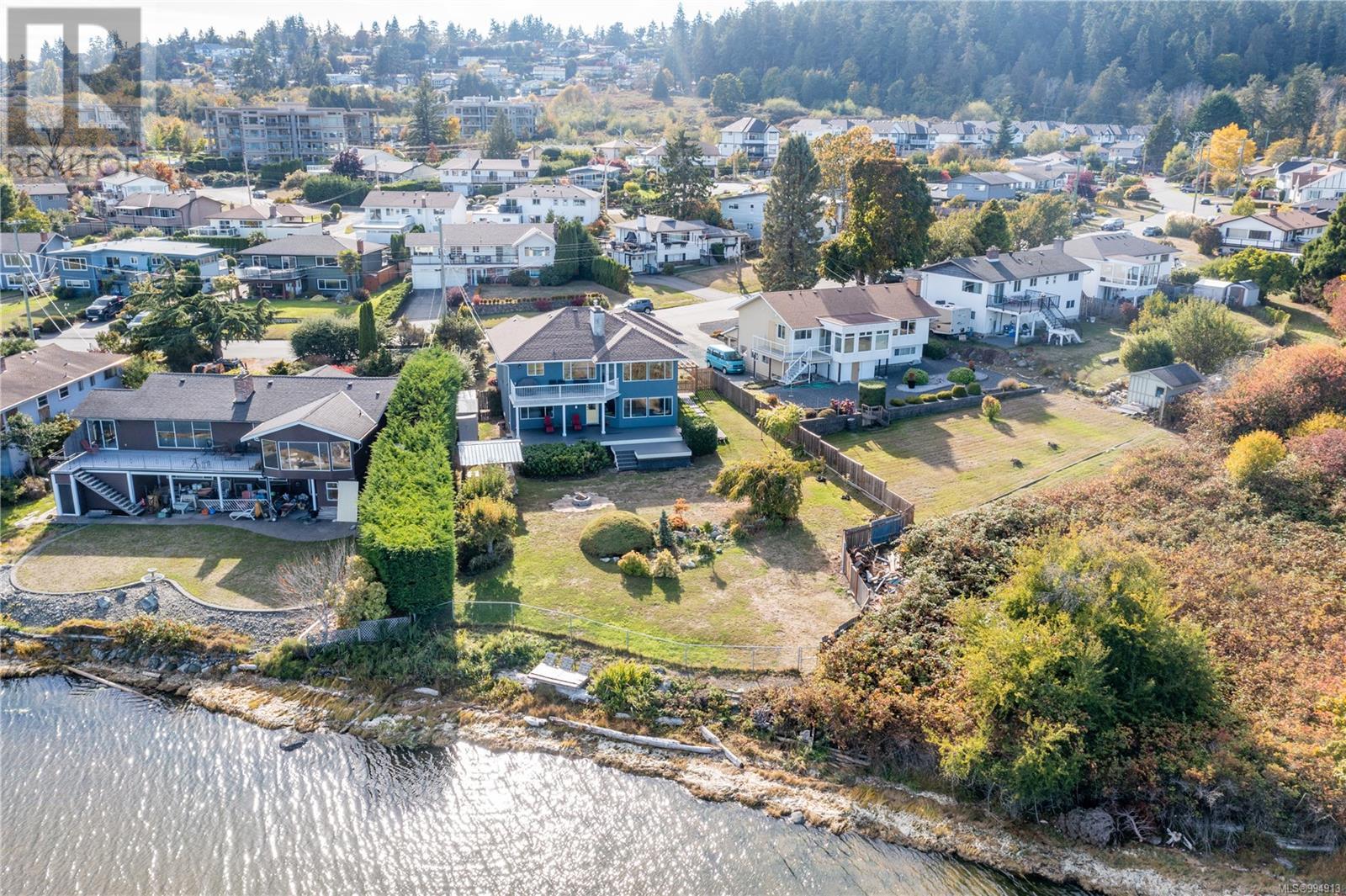 Photo 4 of 230 Portsmouth Dr, Colwood BC