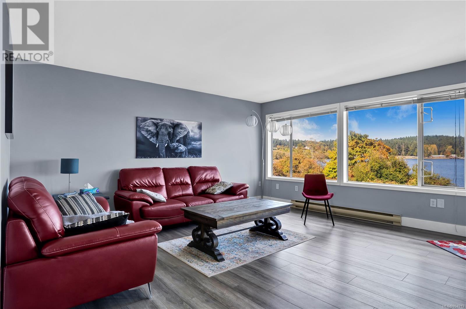 Photo 7 of 230 Portsmouth Dr, Colwood BC