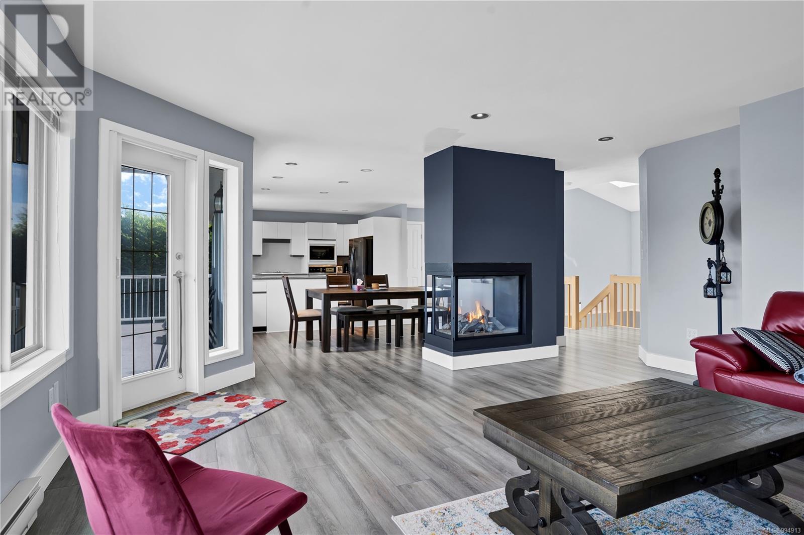 Photo 8 of 230 Portsmouth Dr, Colwood BC